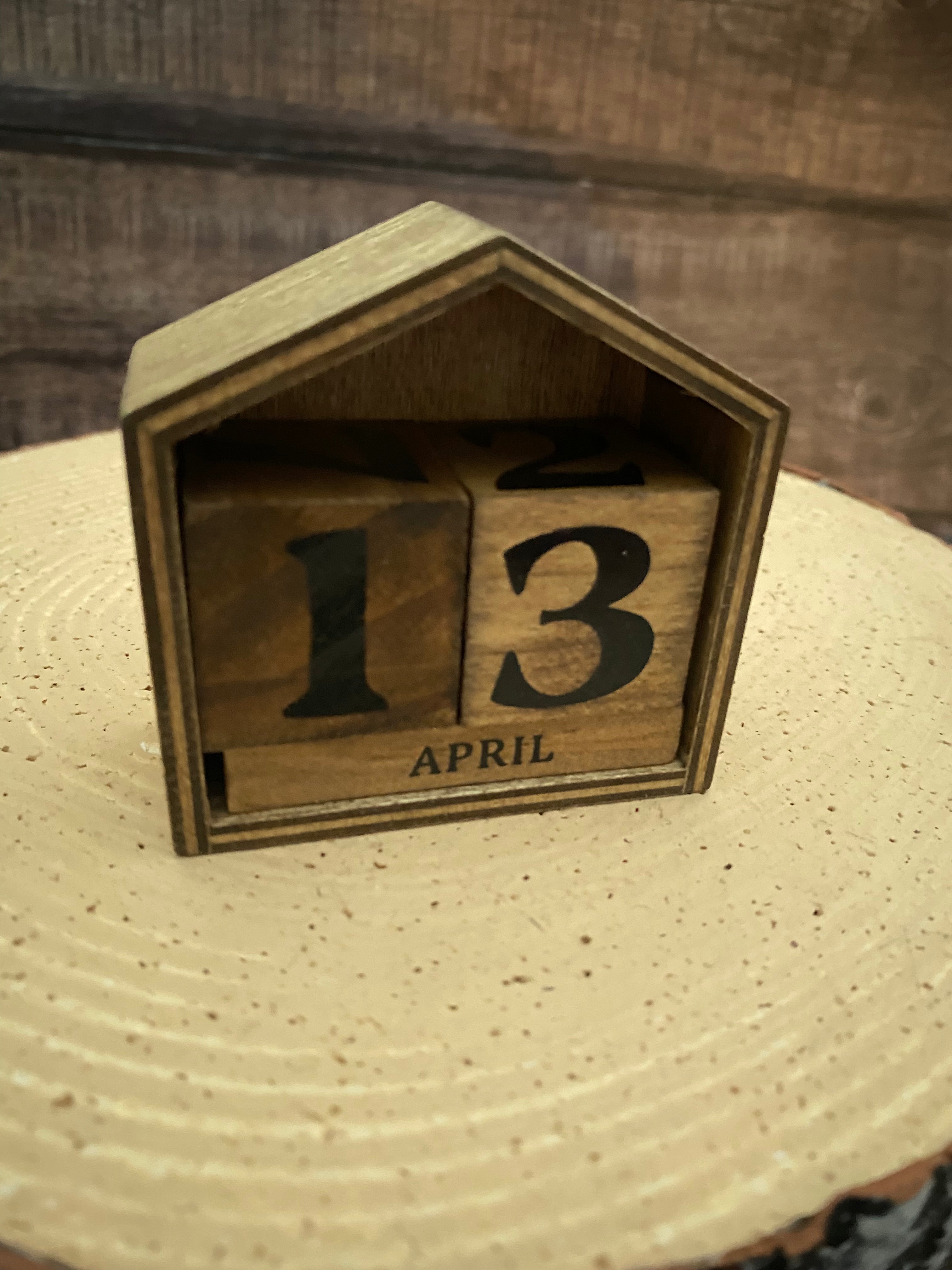 Perpetual calendar