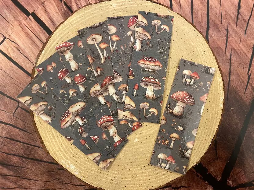 Vintage mushroom bookmarks green