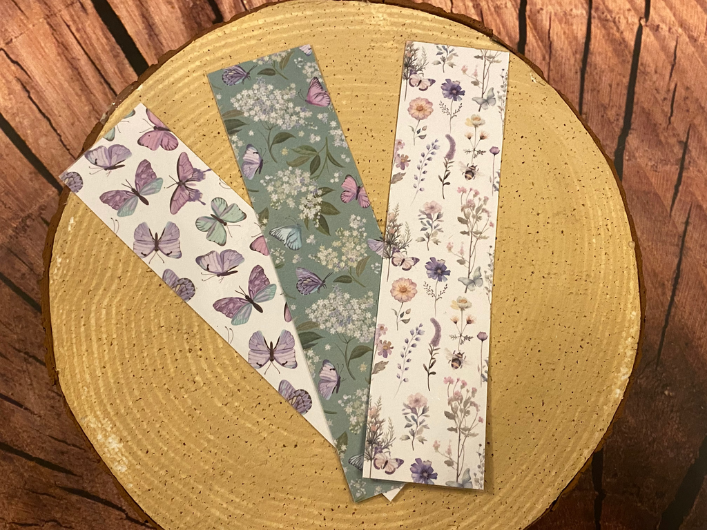 Lovely lilac bookmarks