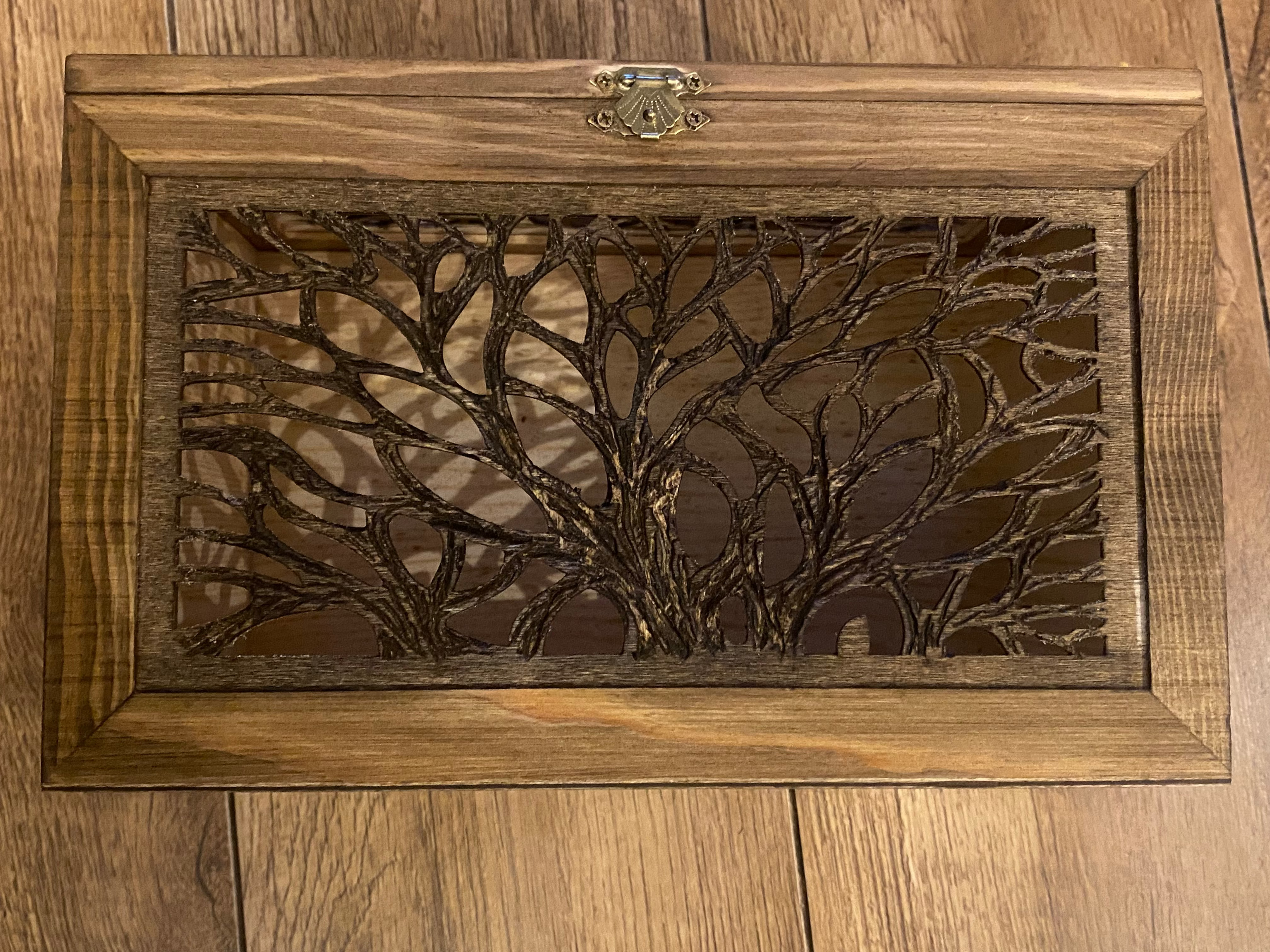 Engraved tree box