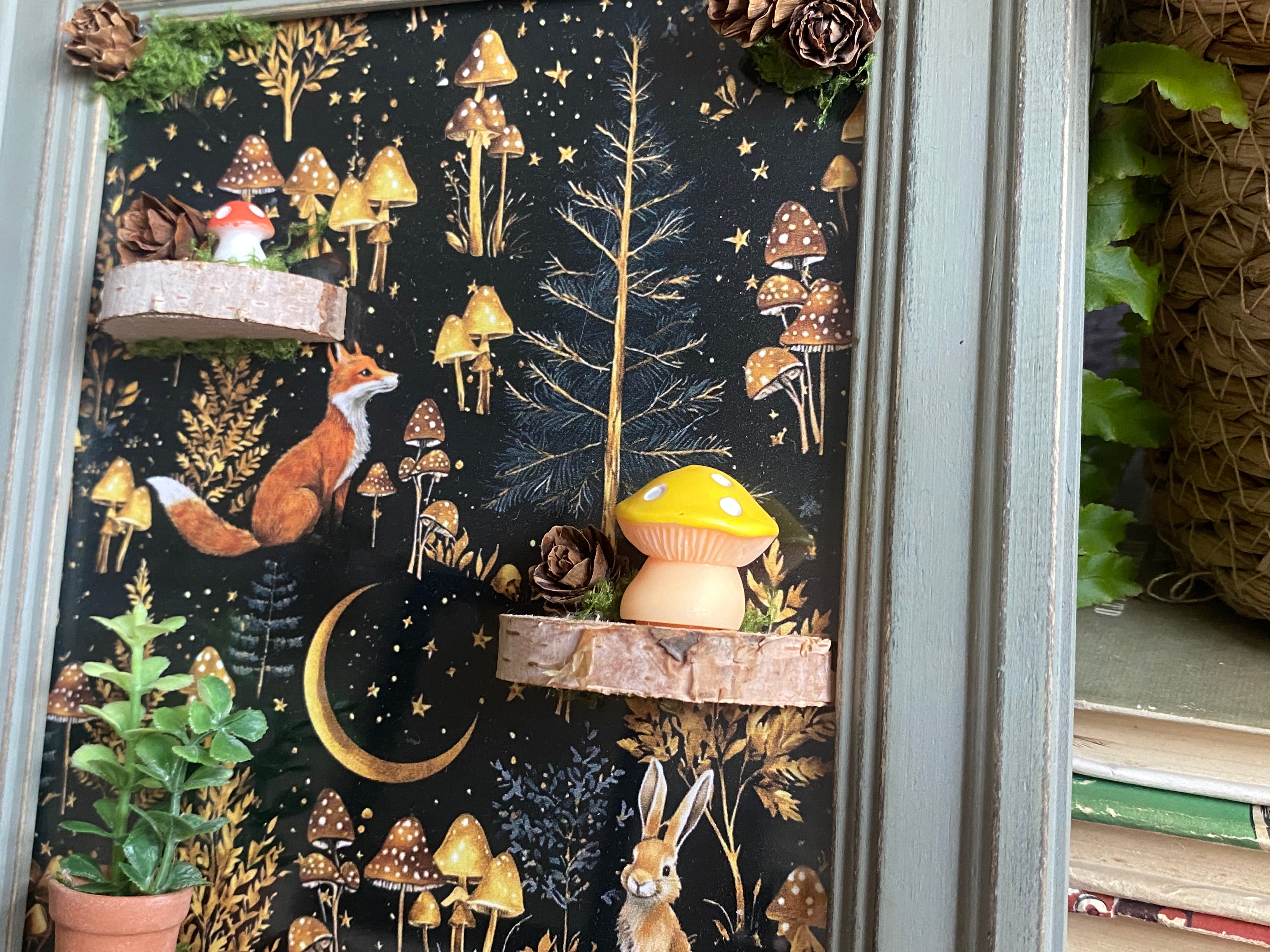 Sagewood Ledge Frame