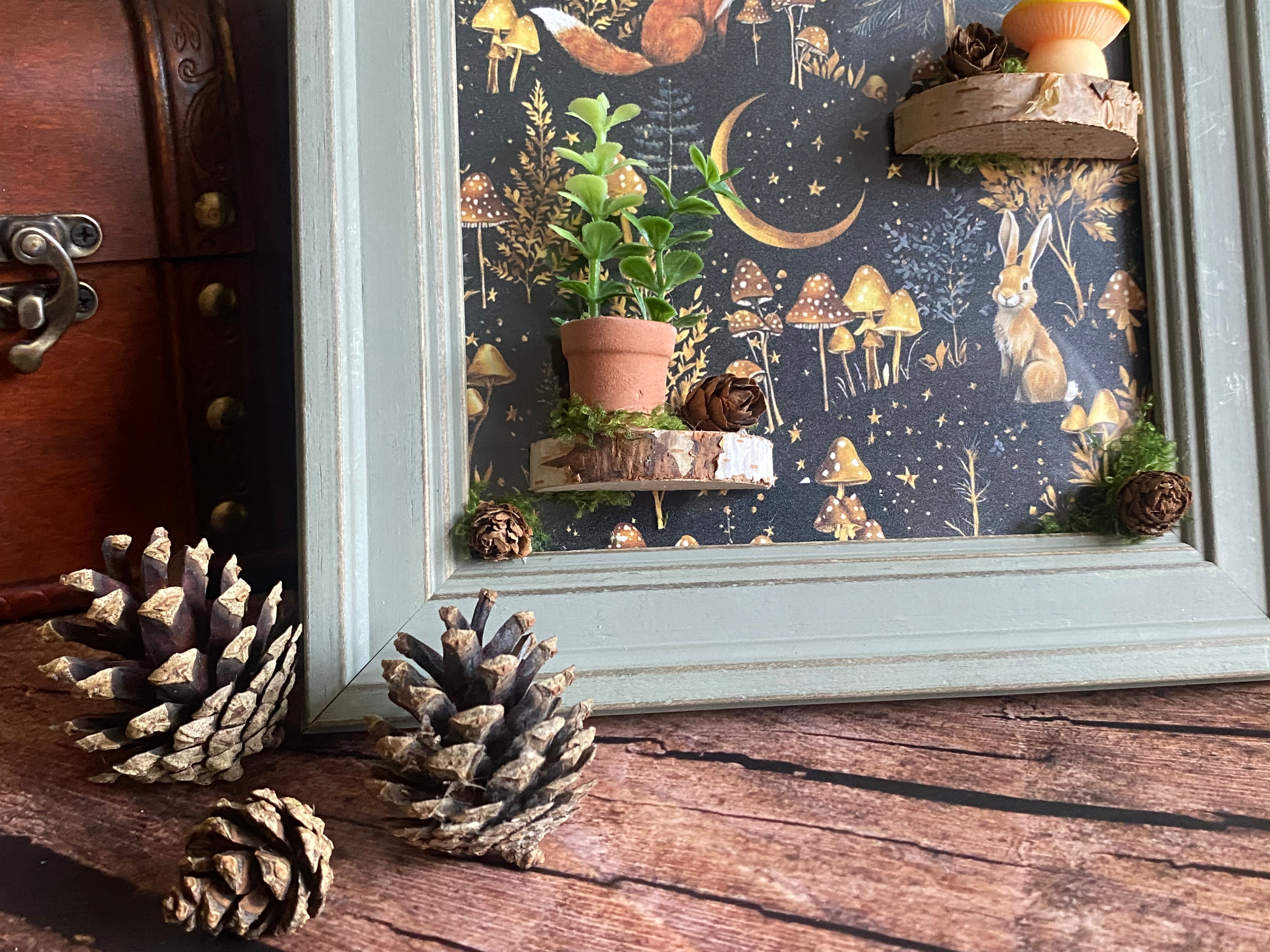 Sagewood Ledge Frame