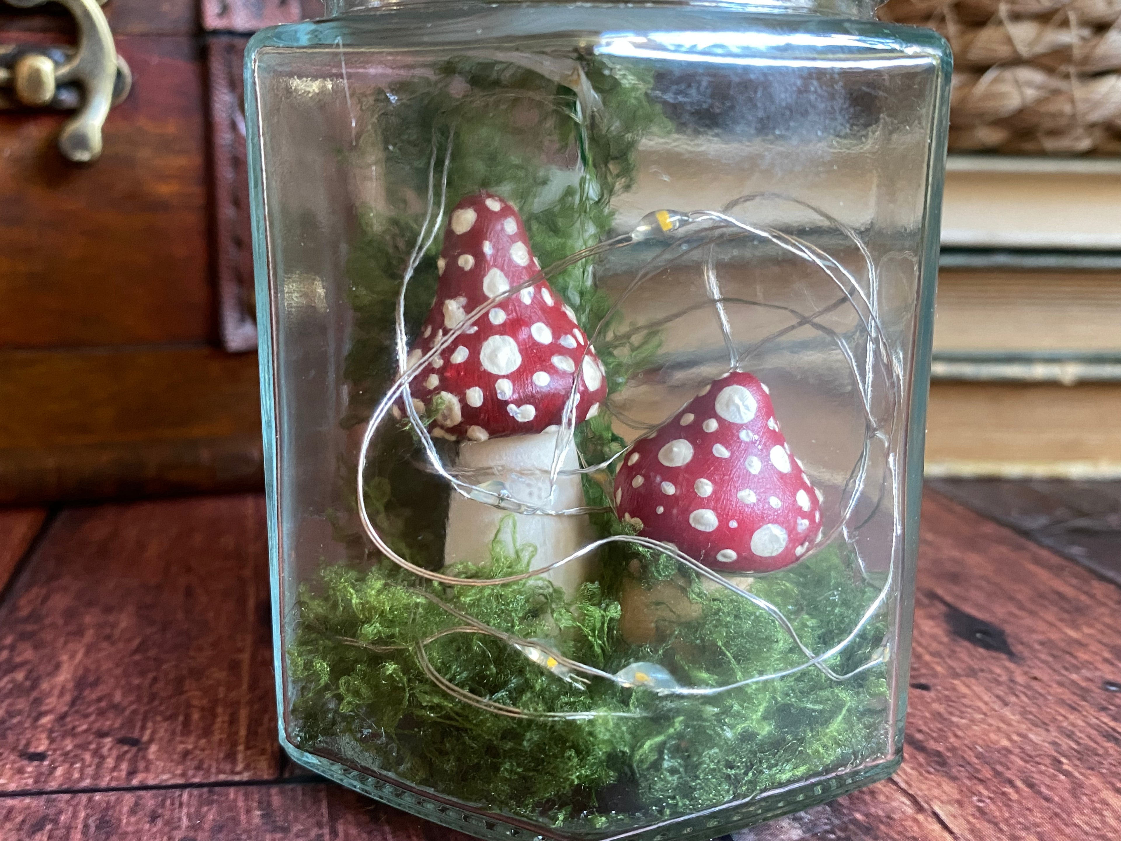 Mossy glow jar - two red mushrooms