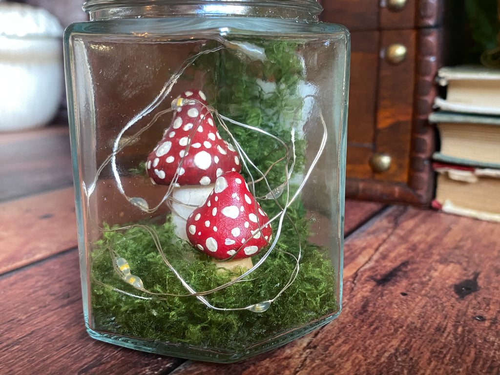 Mossy glow jar - two red mushrooms