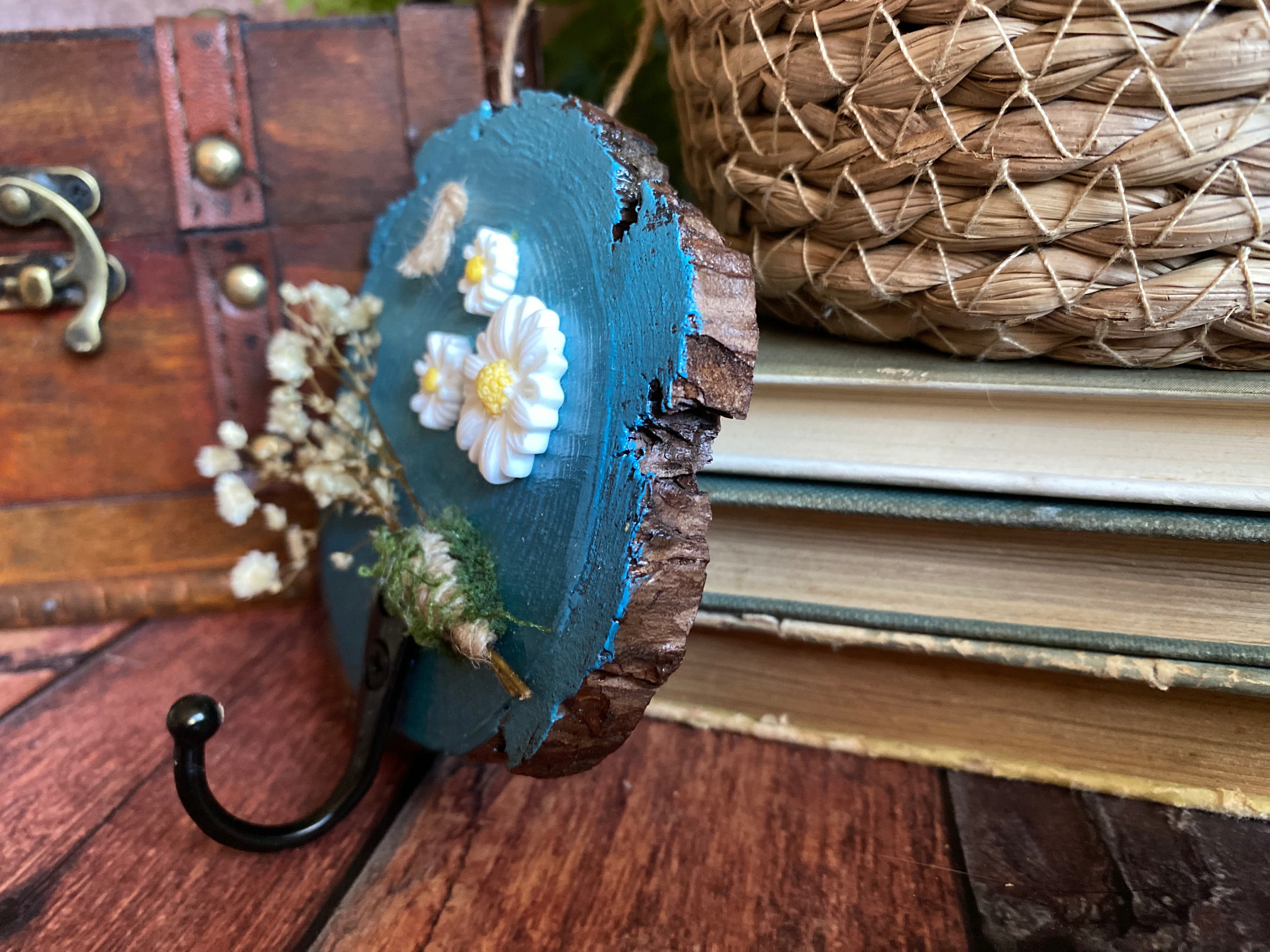 Baby daisy breath hook